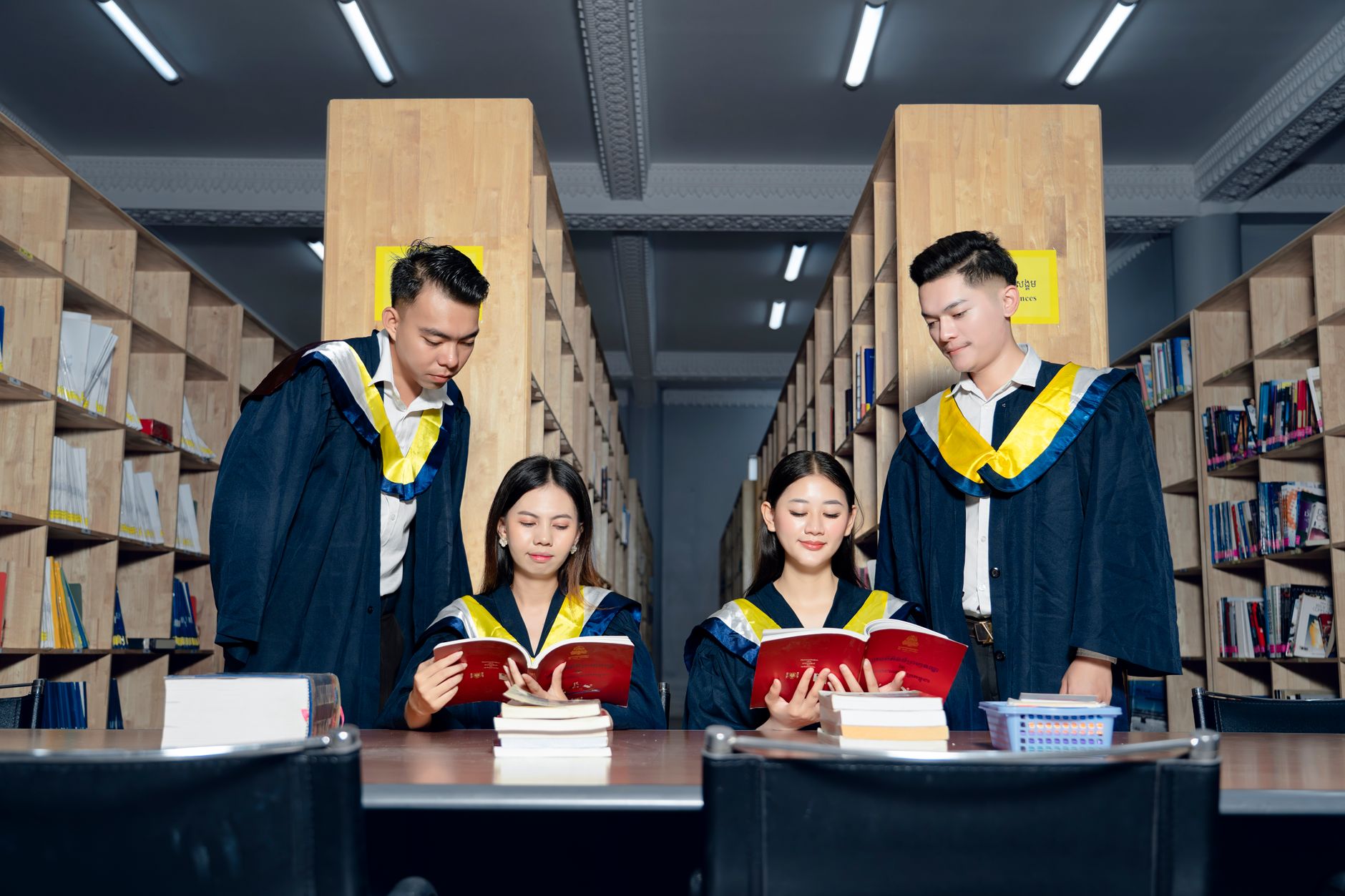 留学服务信息比较场景